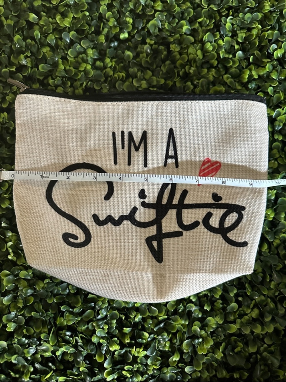 I'm A Swiftie Canvas Pouch with Pink Heart - Picture 2 of 4